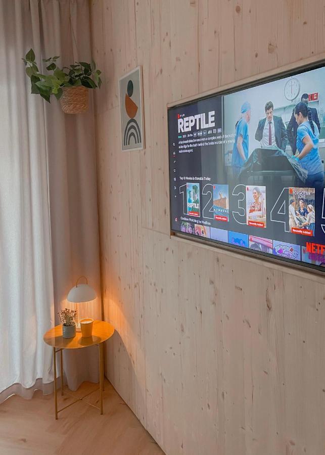 Noda - Nordic Design Apartment With Terrace Liptovský Mikuláš Dış mekan fotoğraf